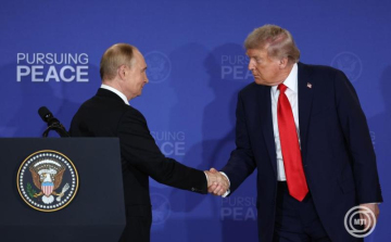 Donald Trump szerint két héten belül lehet találkozója Vlagyimir Putyinnal Budapesten